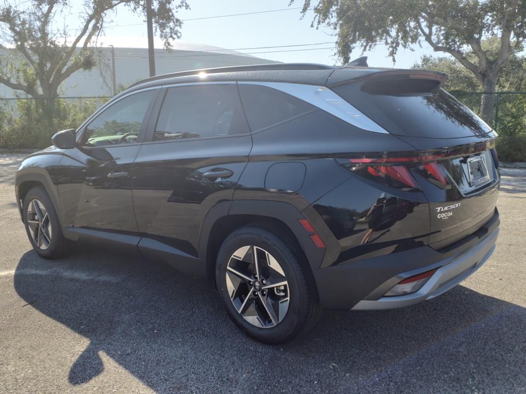 Vehicle image 7 of 41