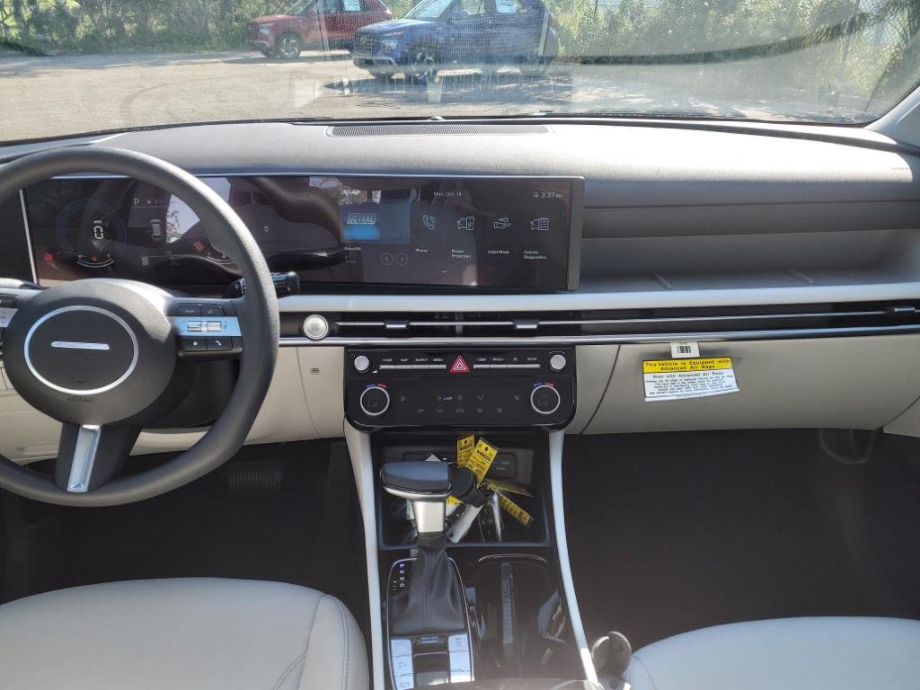 Vehicle image 18 of 41