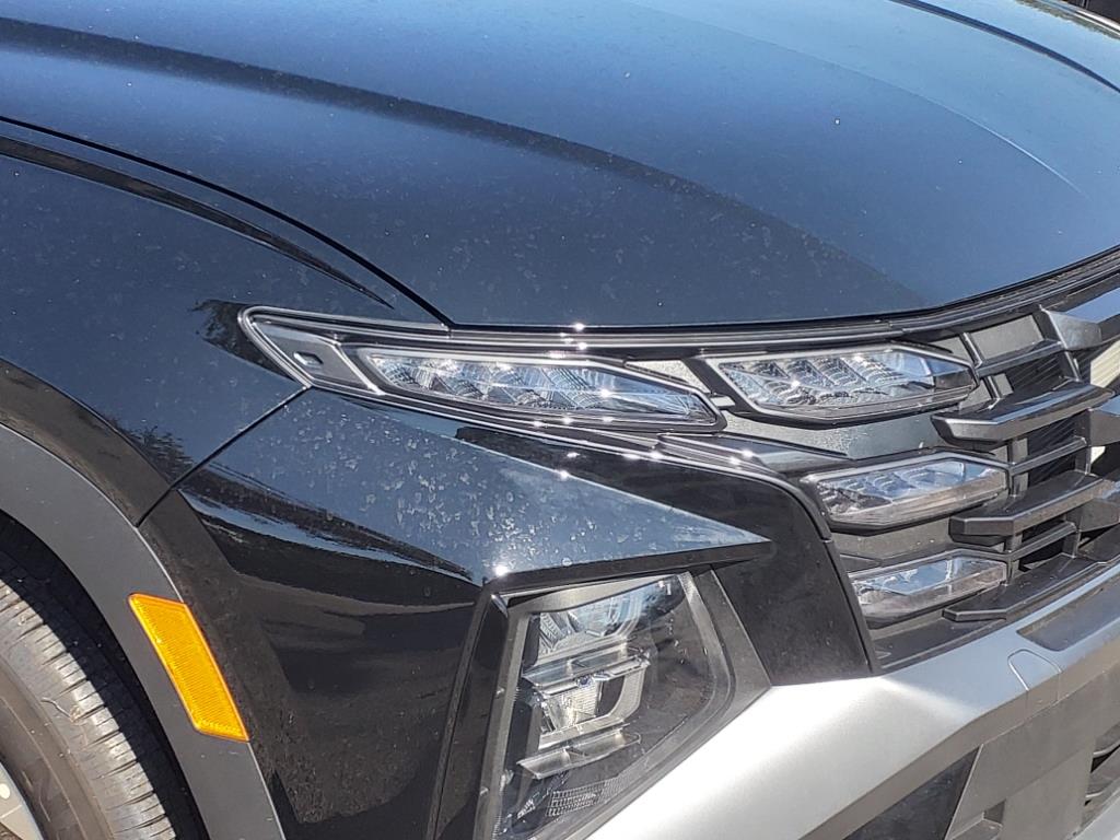 Vehicle image 12 of 41