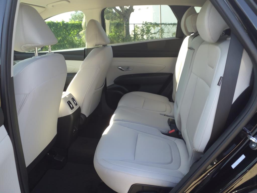 Vehicle image 15 of 41