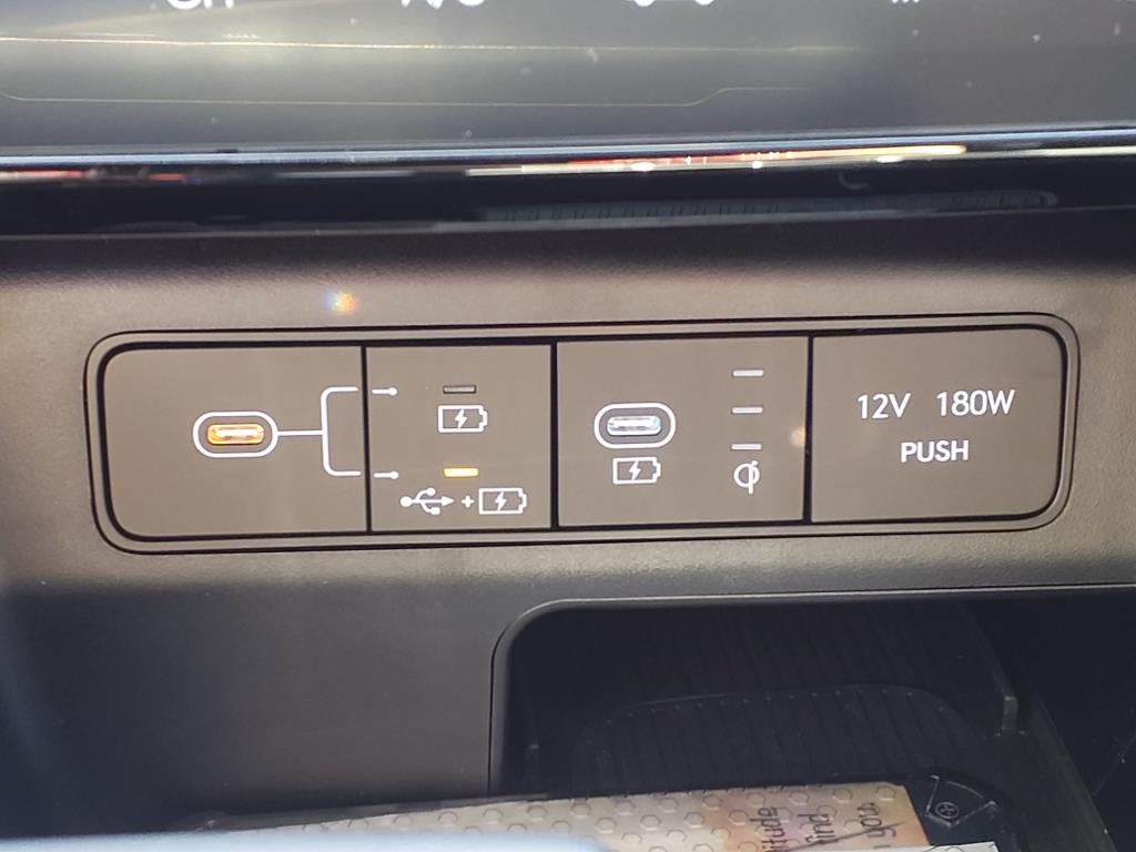 Vehicle image 35 of 41