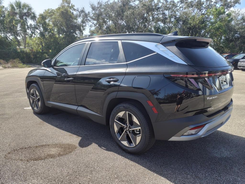 Vehicle image 7 of 41