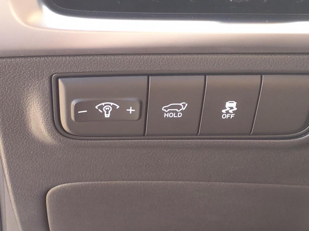 Vehicle image 40 of 41