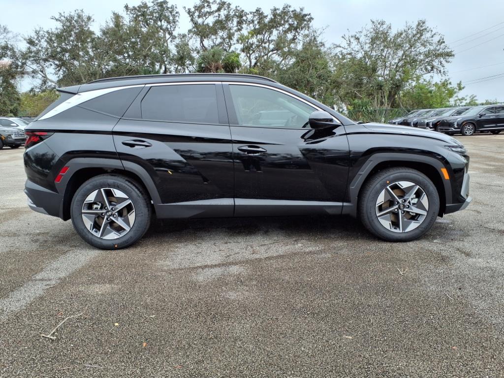Vehicle image 4 of 35