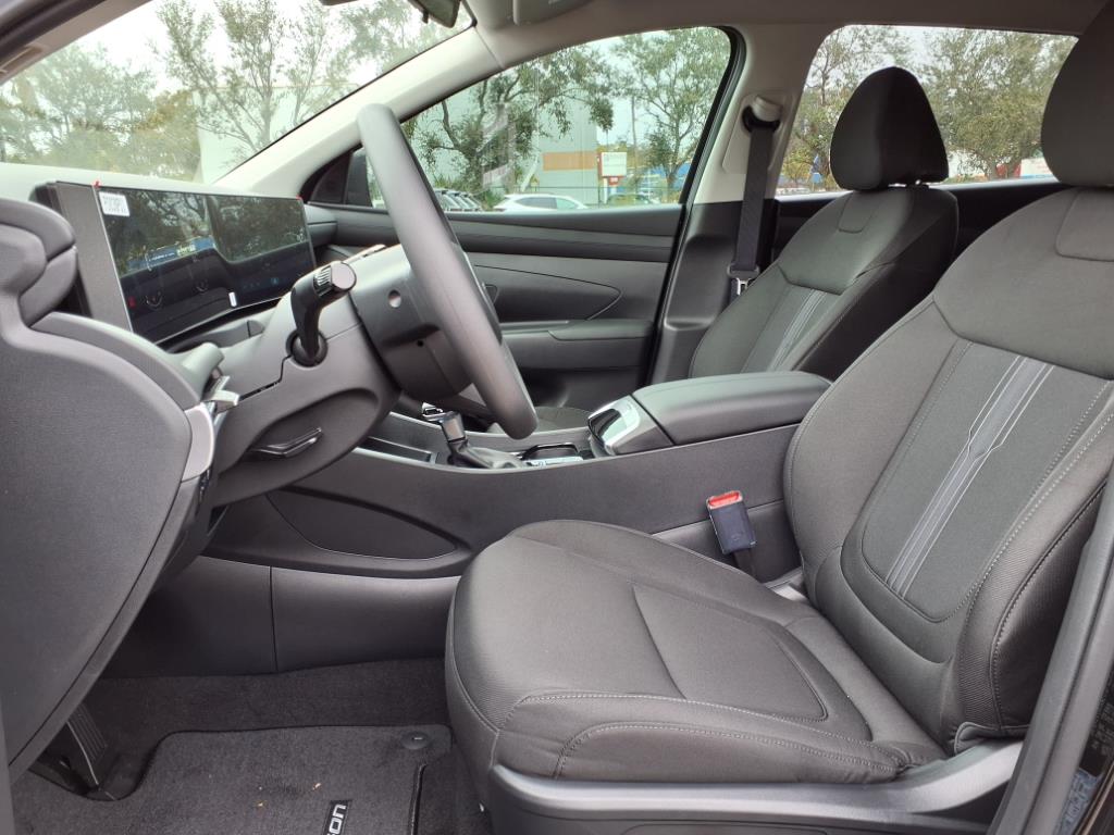 Vehicle image 13 of 35