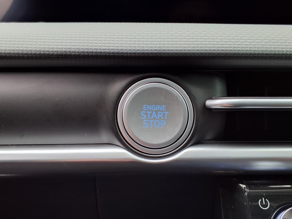 Vehicle image 23 of 35