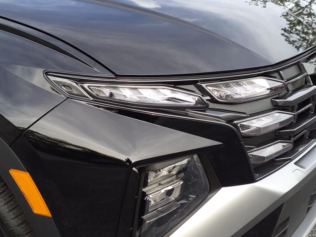 Vehicle image 12 of 41