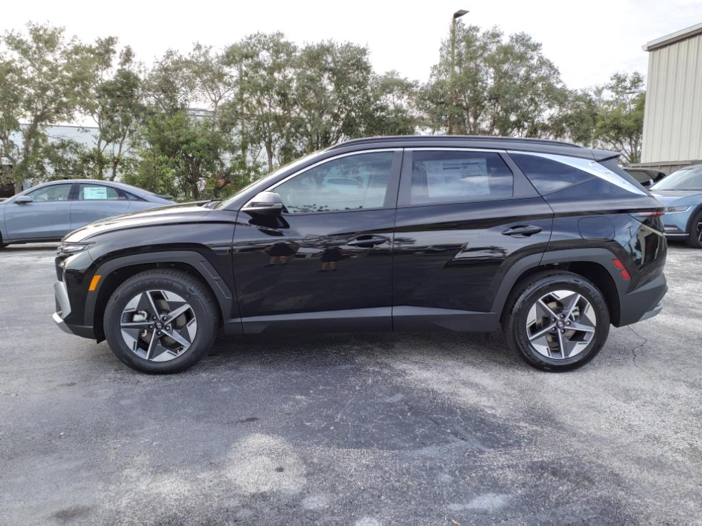 Vehicle image 7 of 41