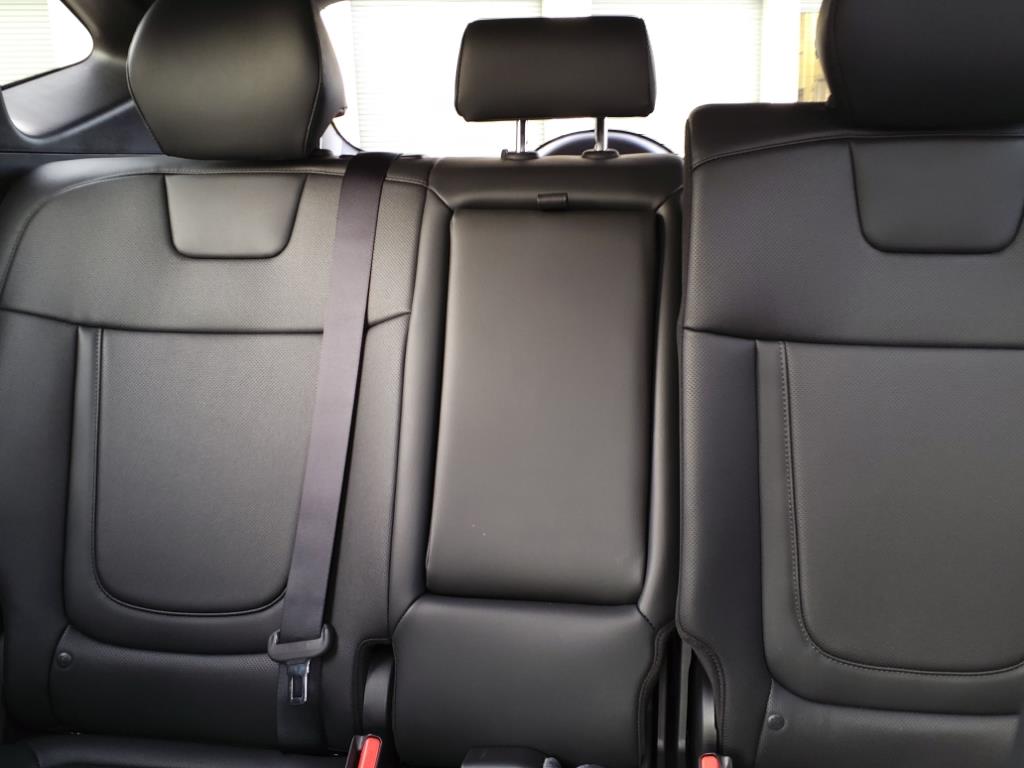 Vehicle image 40 of 41