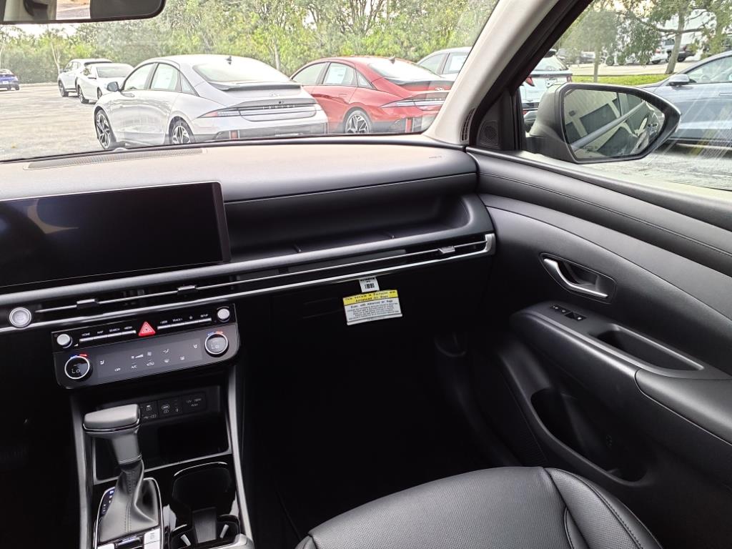 Vehicle image 20 of 41