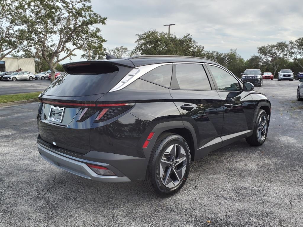 Vehicle image 5 of 41