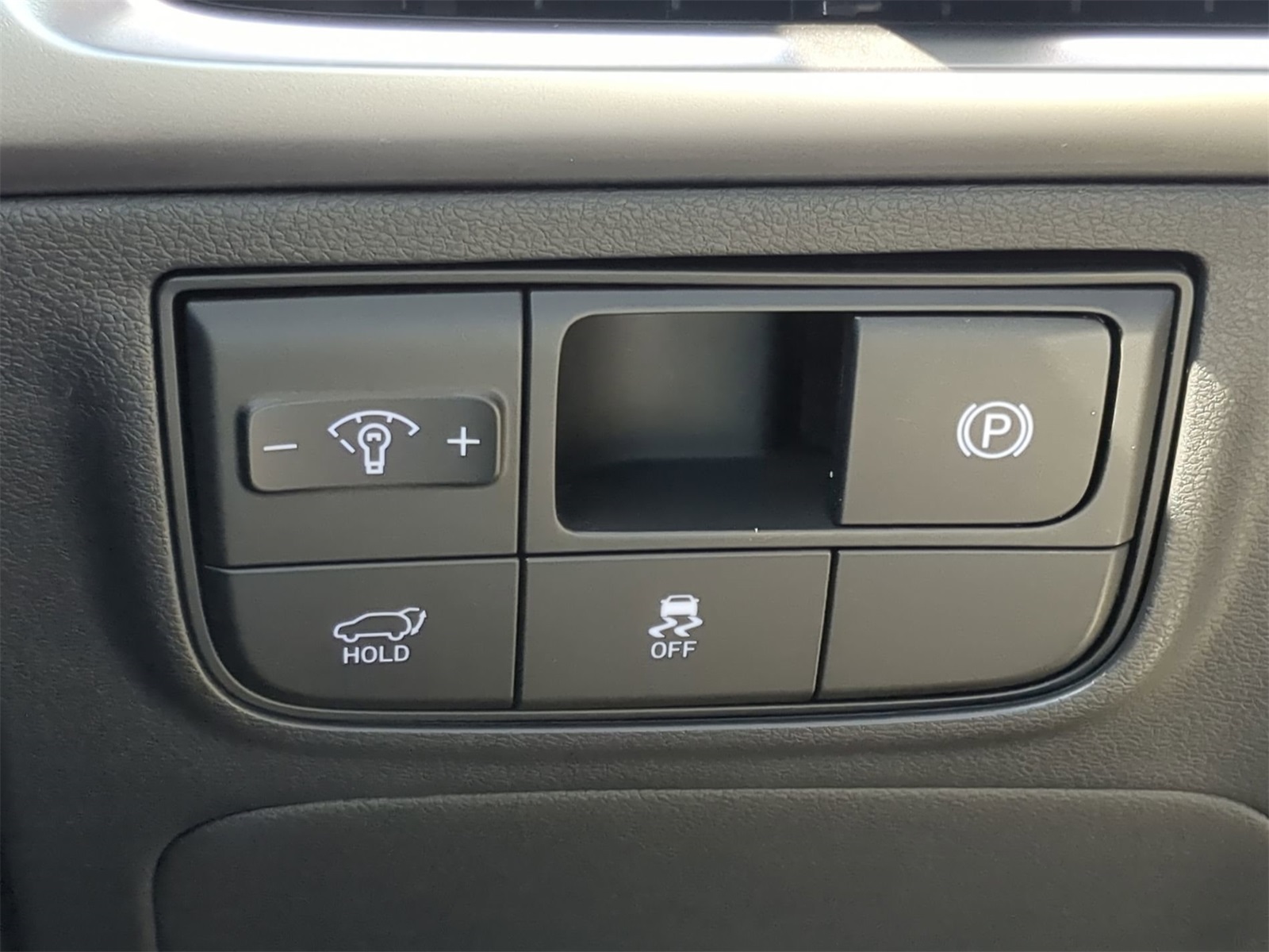 Vehicle image 31 of 38