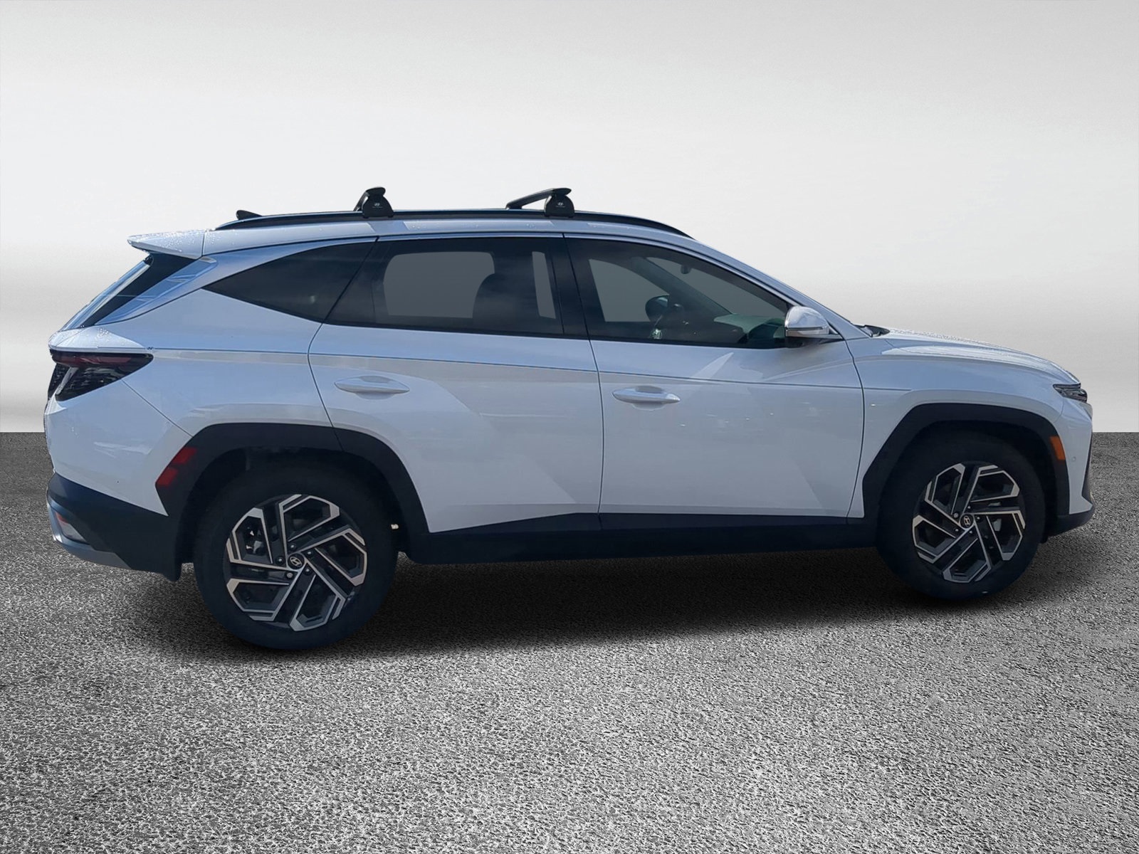 Vehicle image 4 of 38
