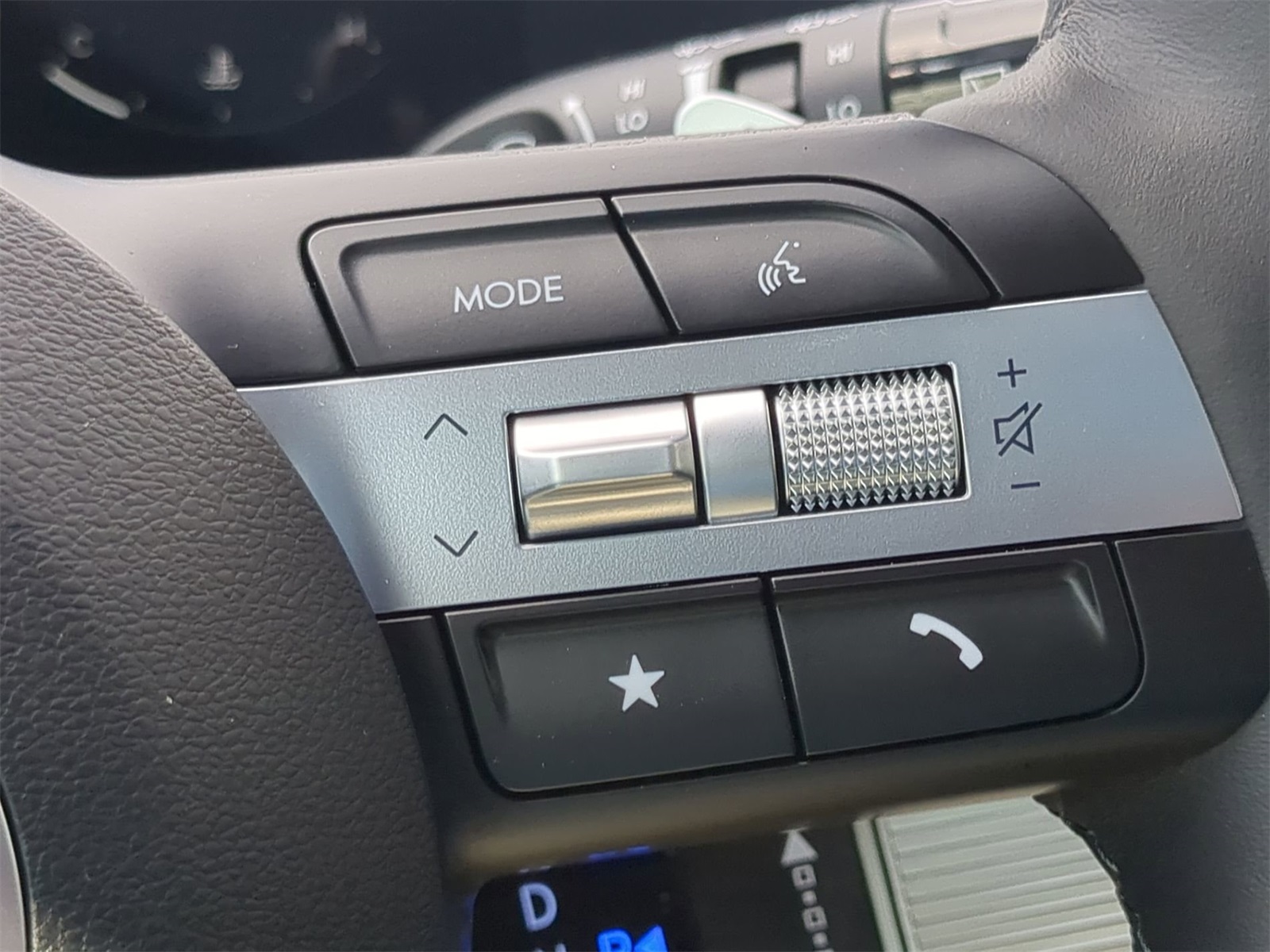 Vehicle image 33 of 38