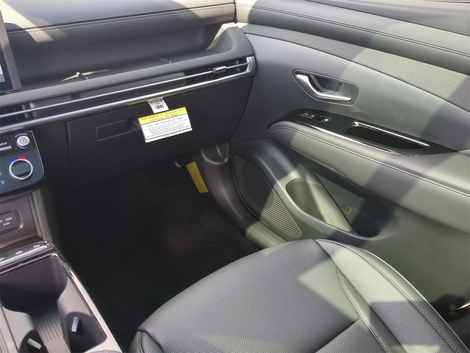 Vehicle image 23 of 38