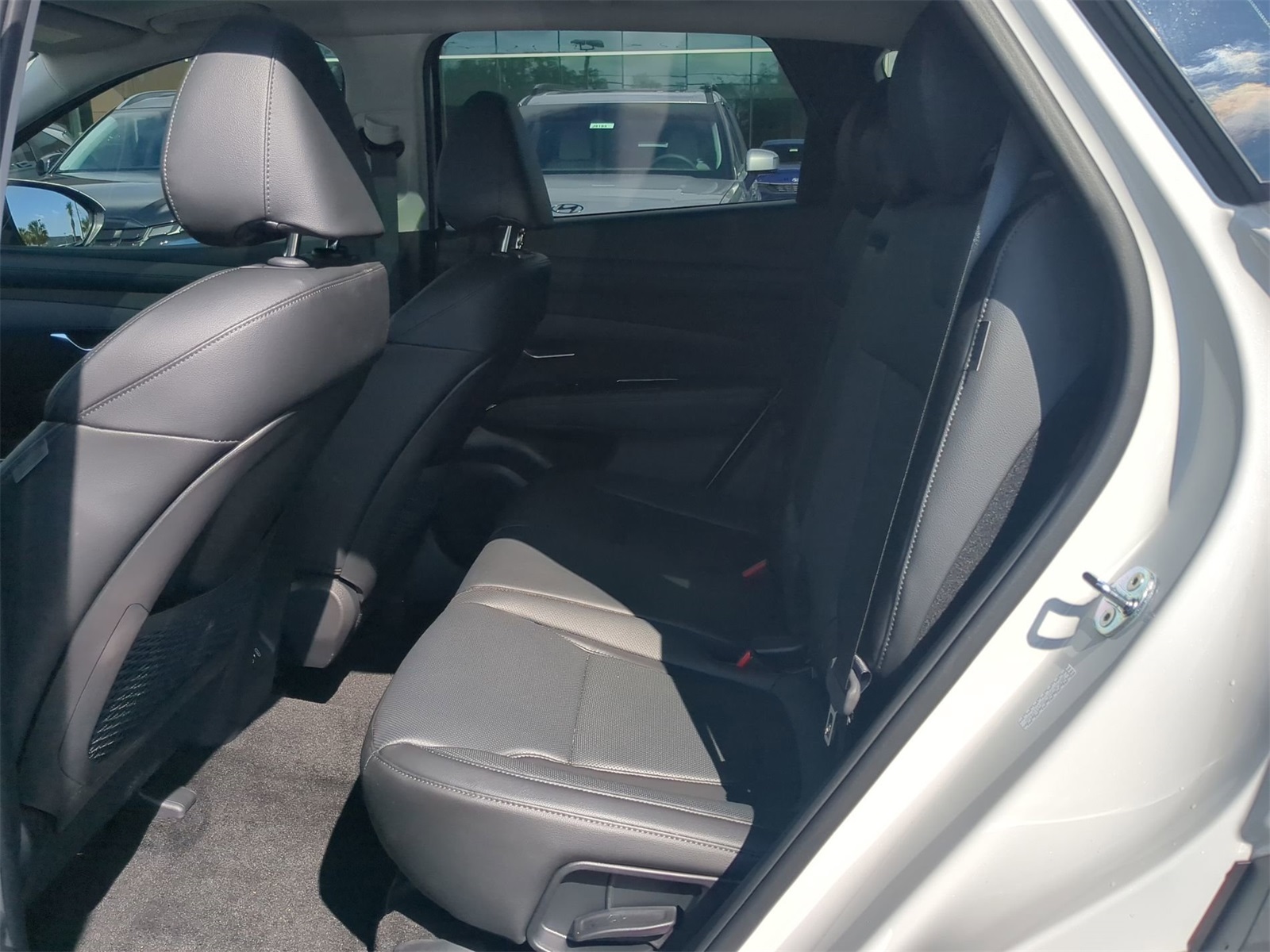 Vehicle image 19 of 38