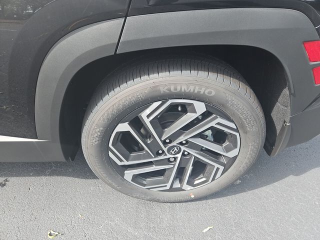 Vehicle image 4 of 12