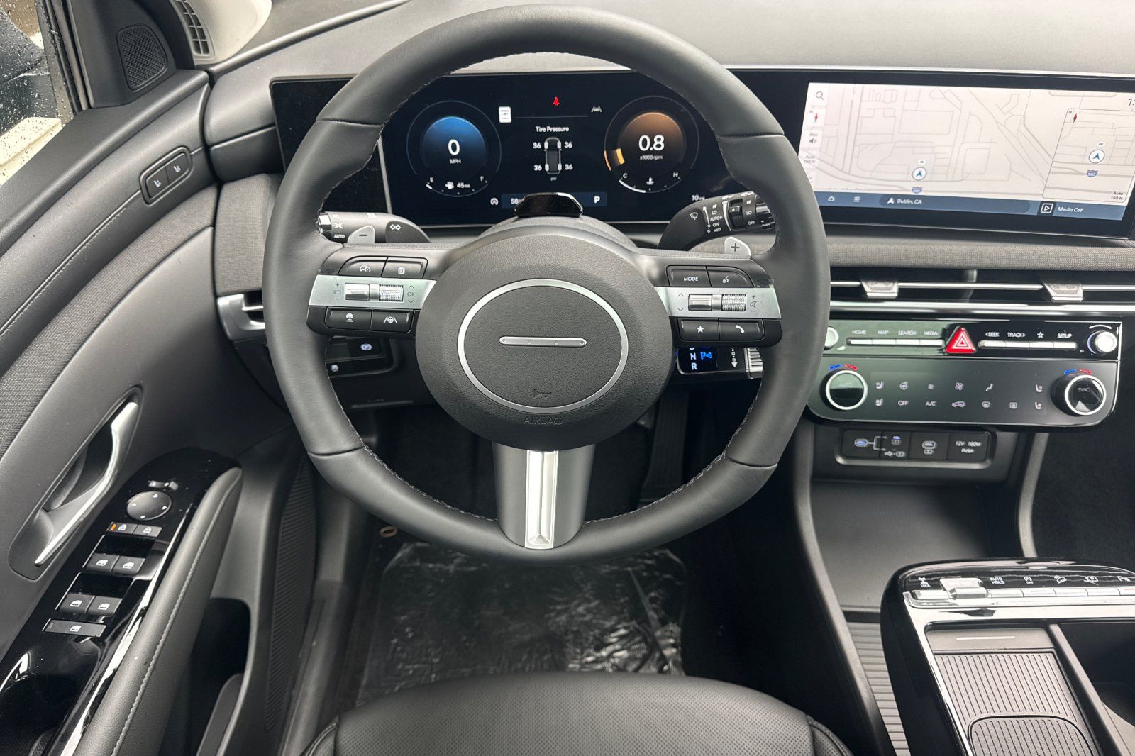 2025 Hyundai Tucson Limited Image 15 of 37