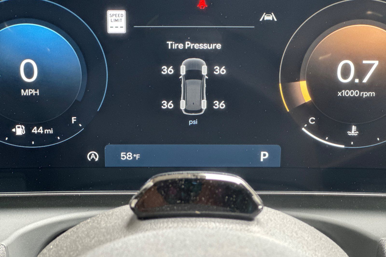 2025 Hyundai Tucson Limited Image 17 of 37