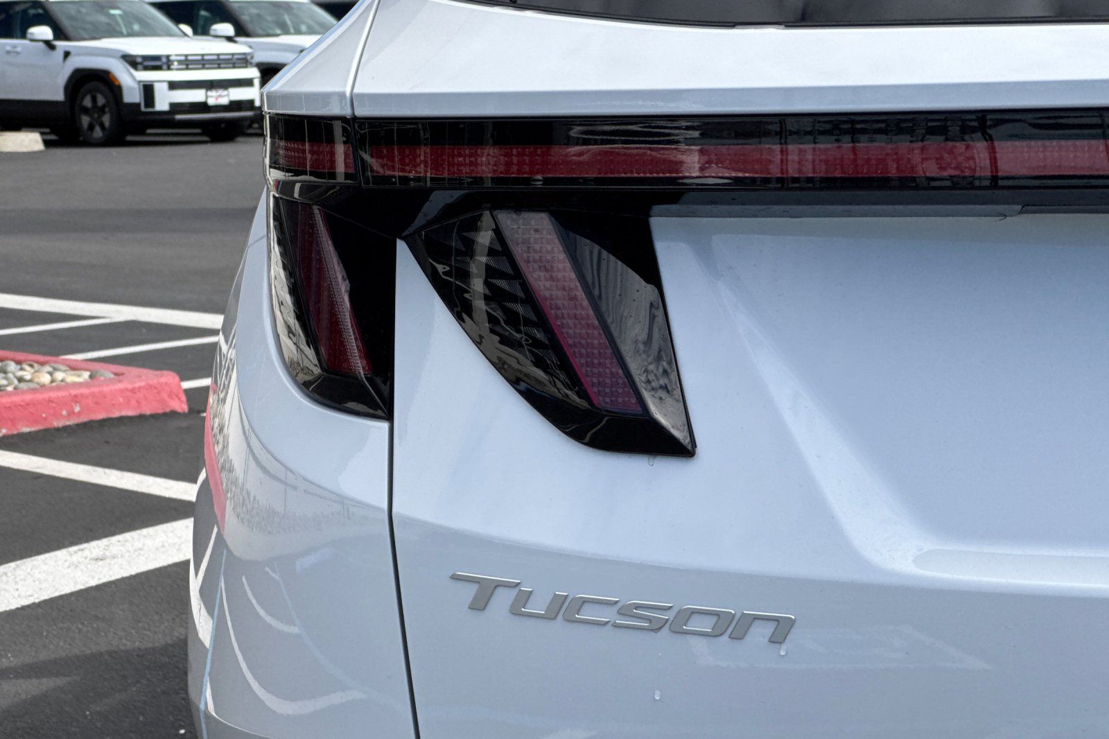 2025 Hyundai Tucson Limited Image 32 of 36