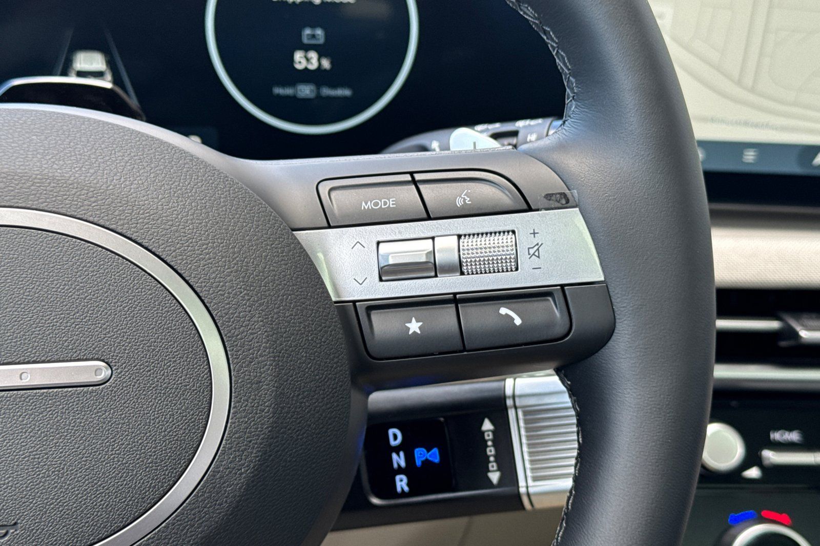 2025 Hyundai Tucson Limited Image 17 of 36