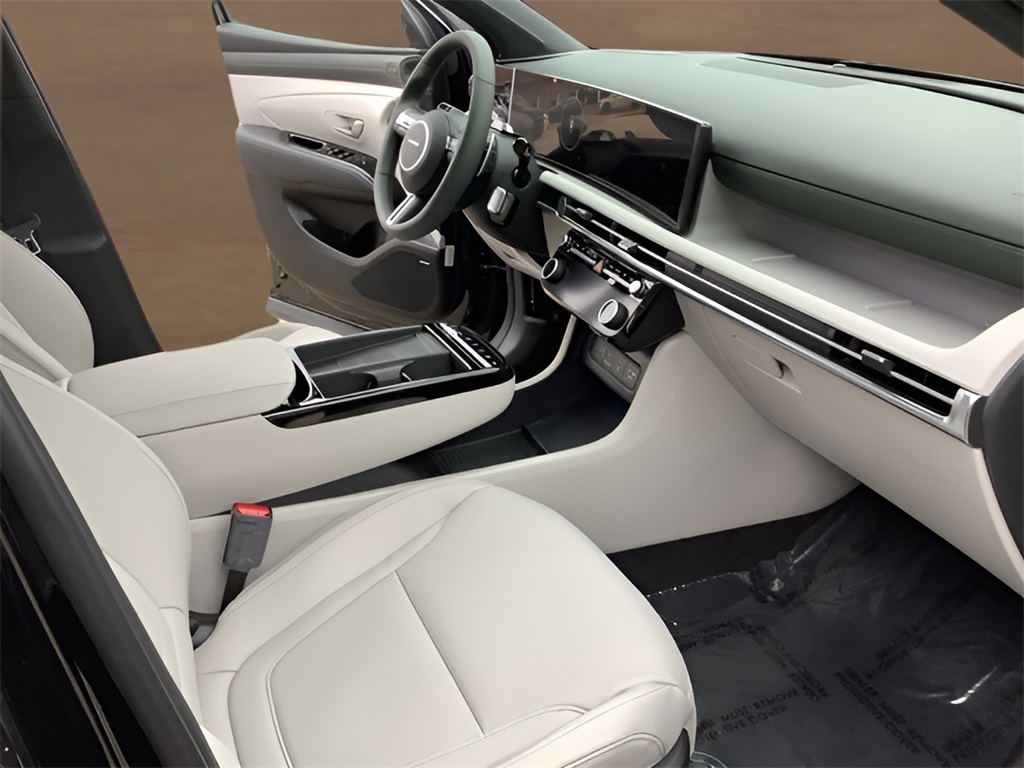 Vehicle image 19 of 33