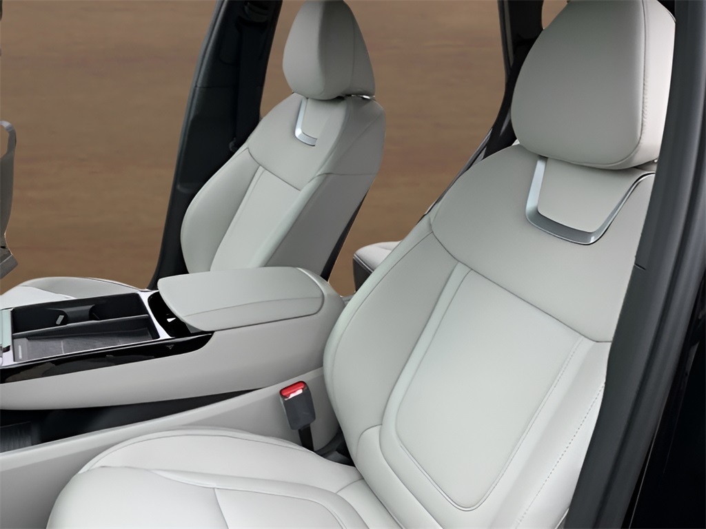 Vehicle image 13 of 33