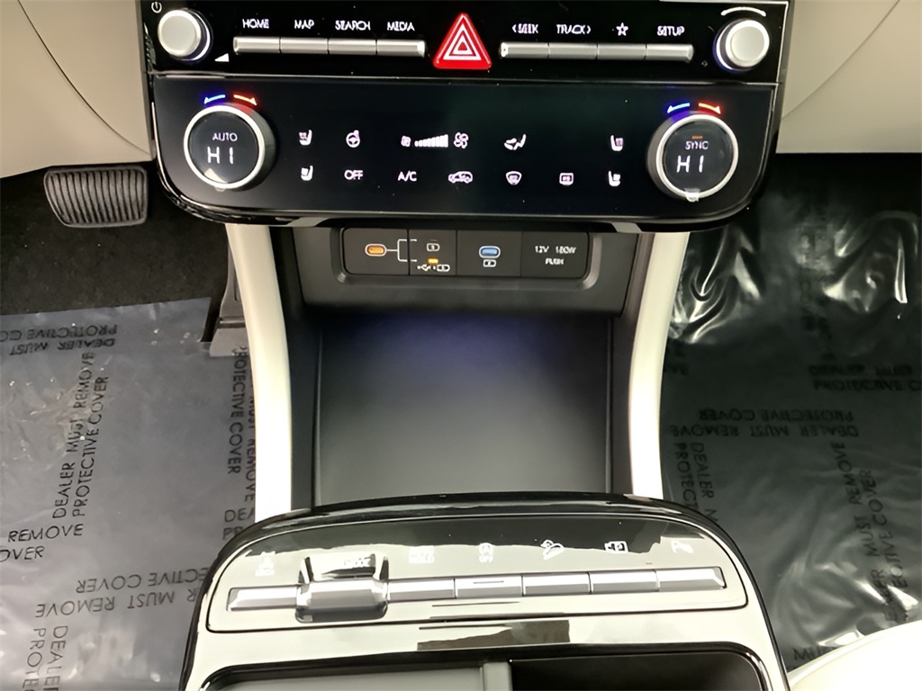 Vehicle image 24 of 33