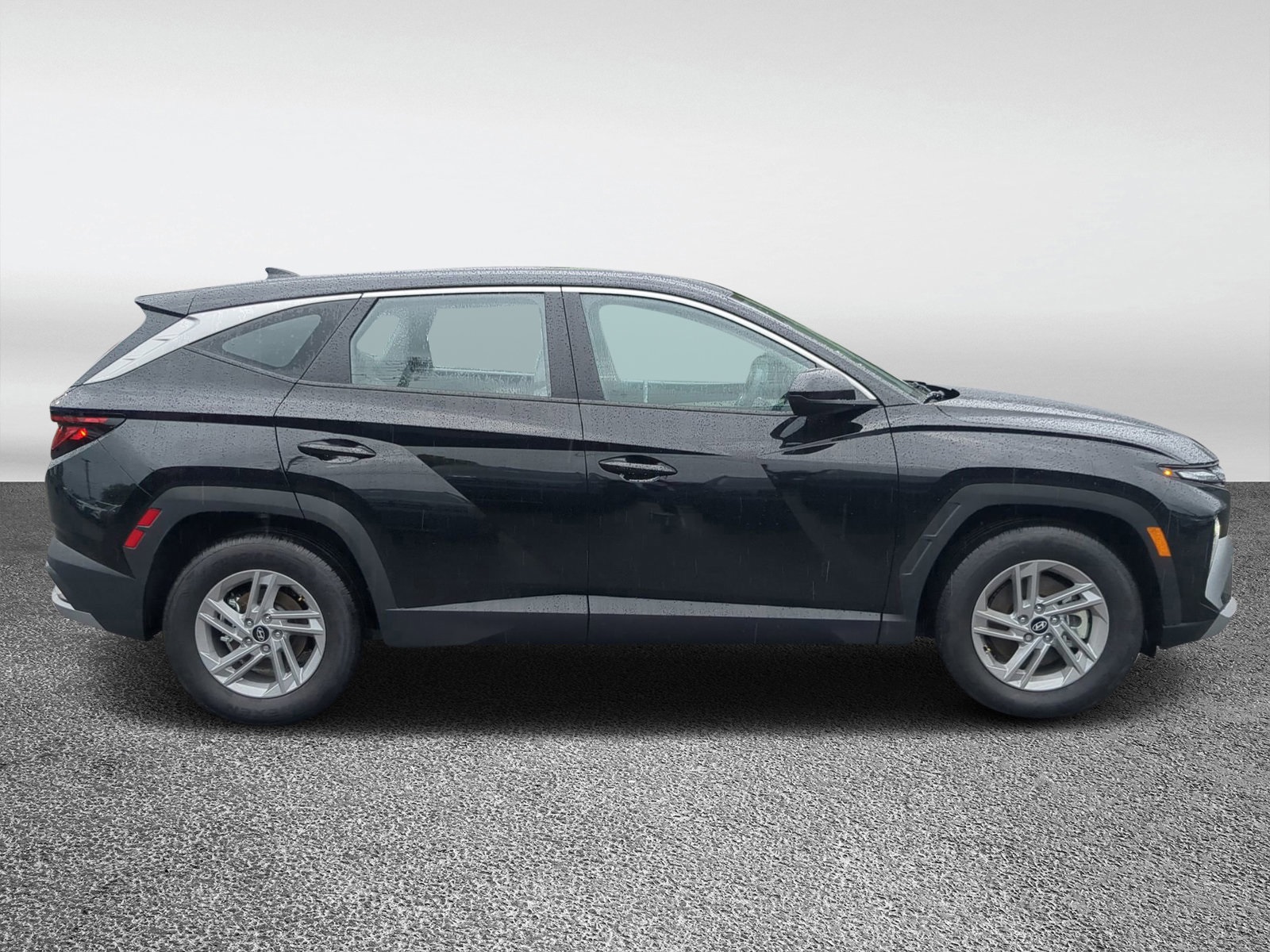 Vehicle image 4 of 38