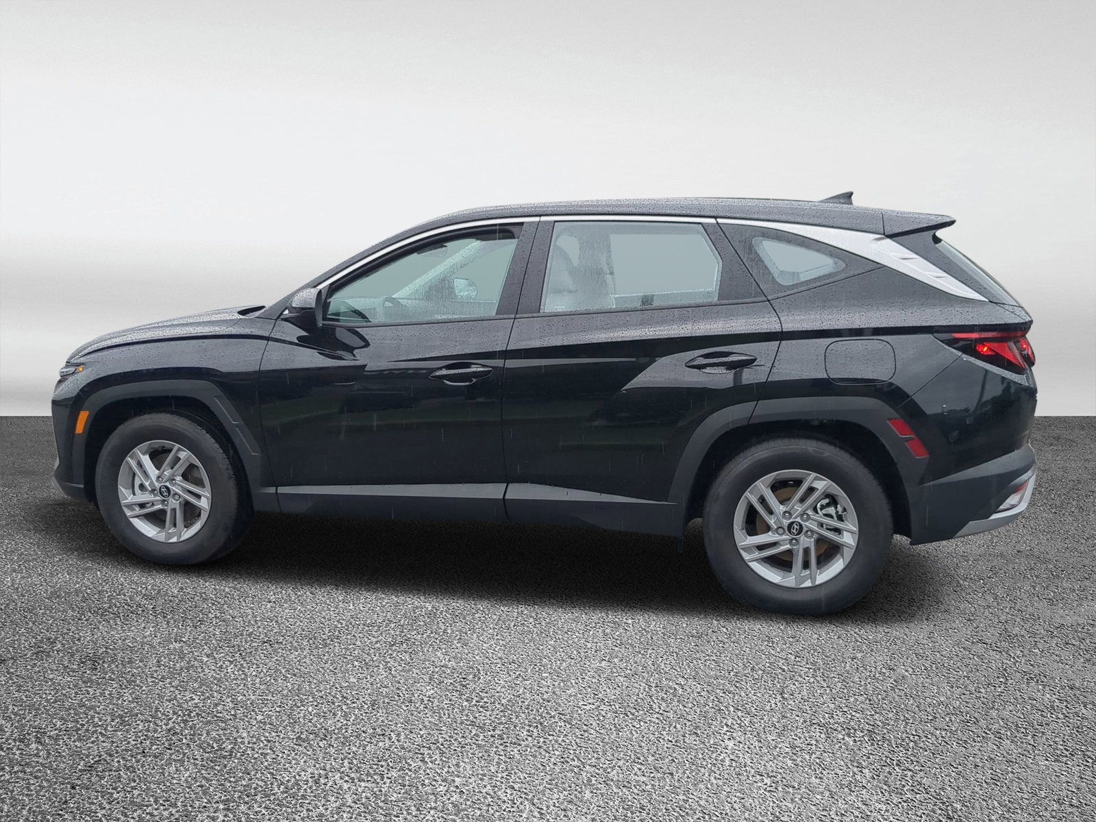 Vehicle image 8 of 38