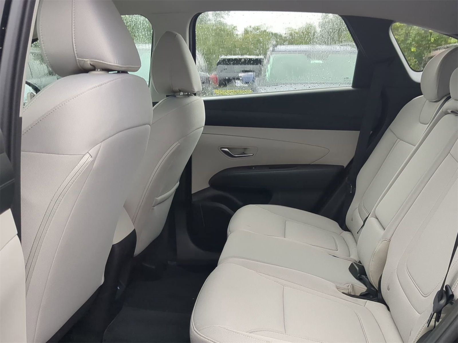 Vehicle image 19 of 38