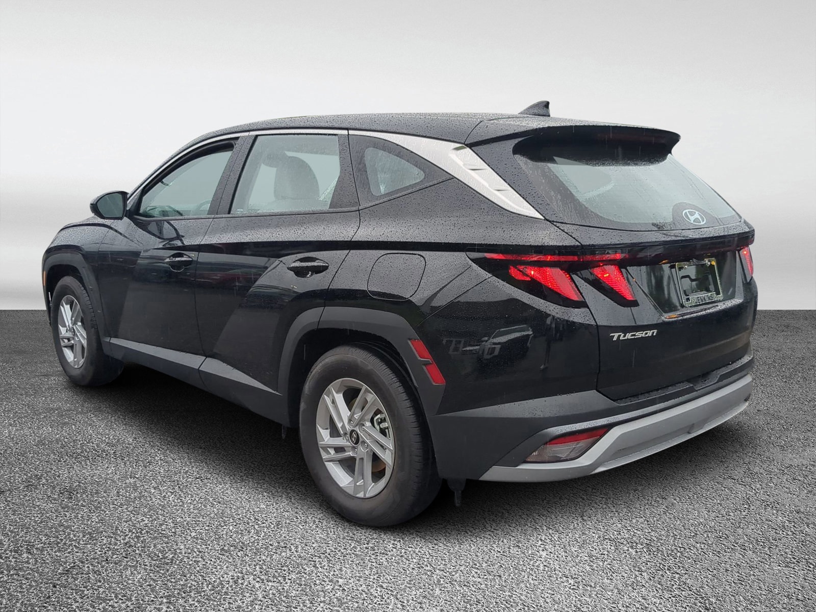 Vehicle image 7 of 38
