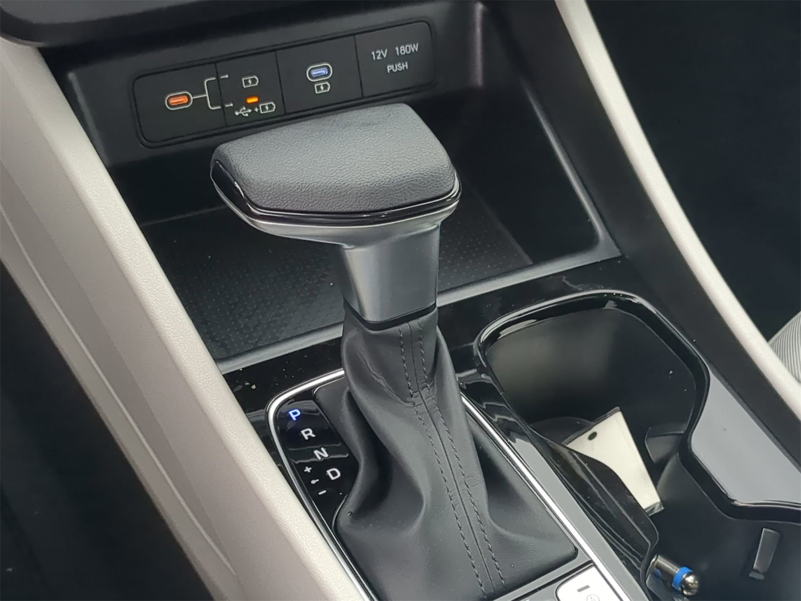 Vehicle image 29 of 38