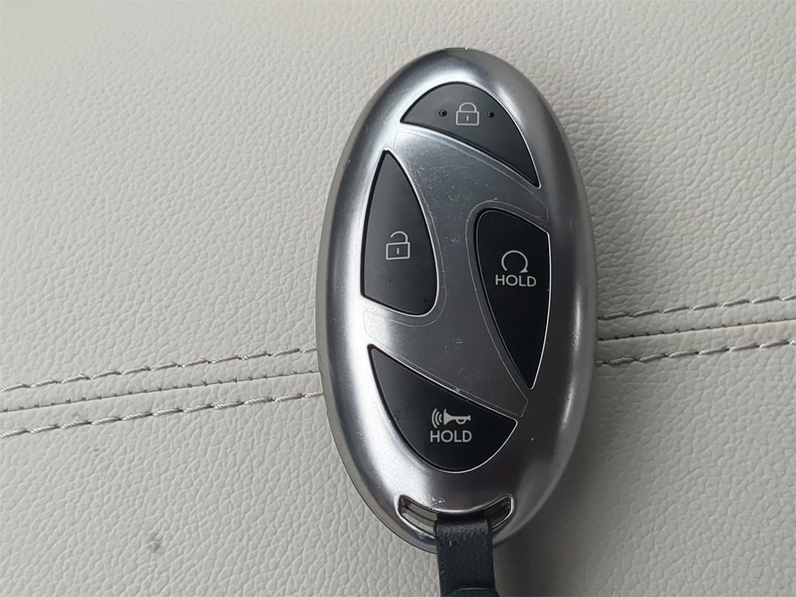 Vehicle image 36 of 38