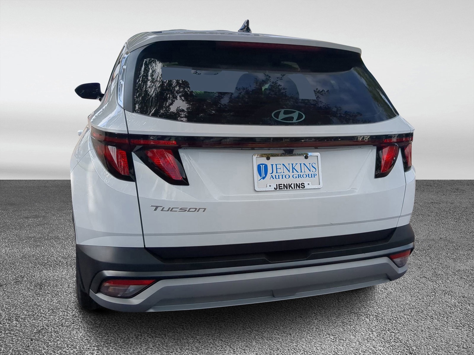 Vehicle image 6 of 38