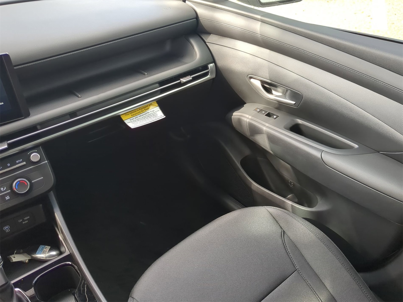 Vehicle image 22 of 38