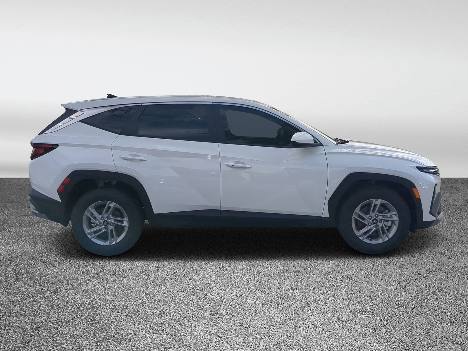 Vehicle image 4 of 38