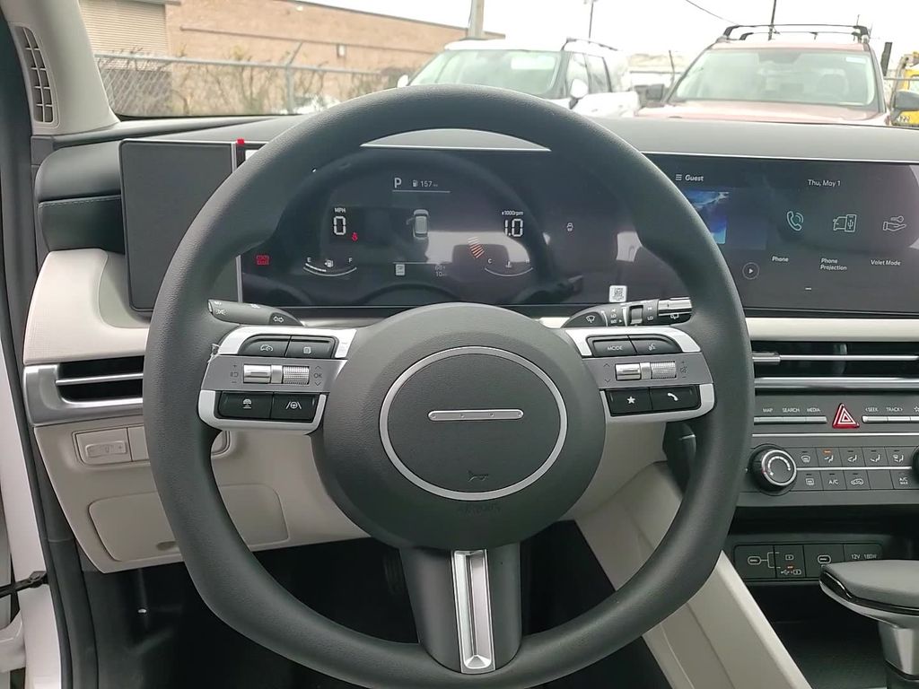 Vehicle image 13 of 23