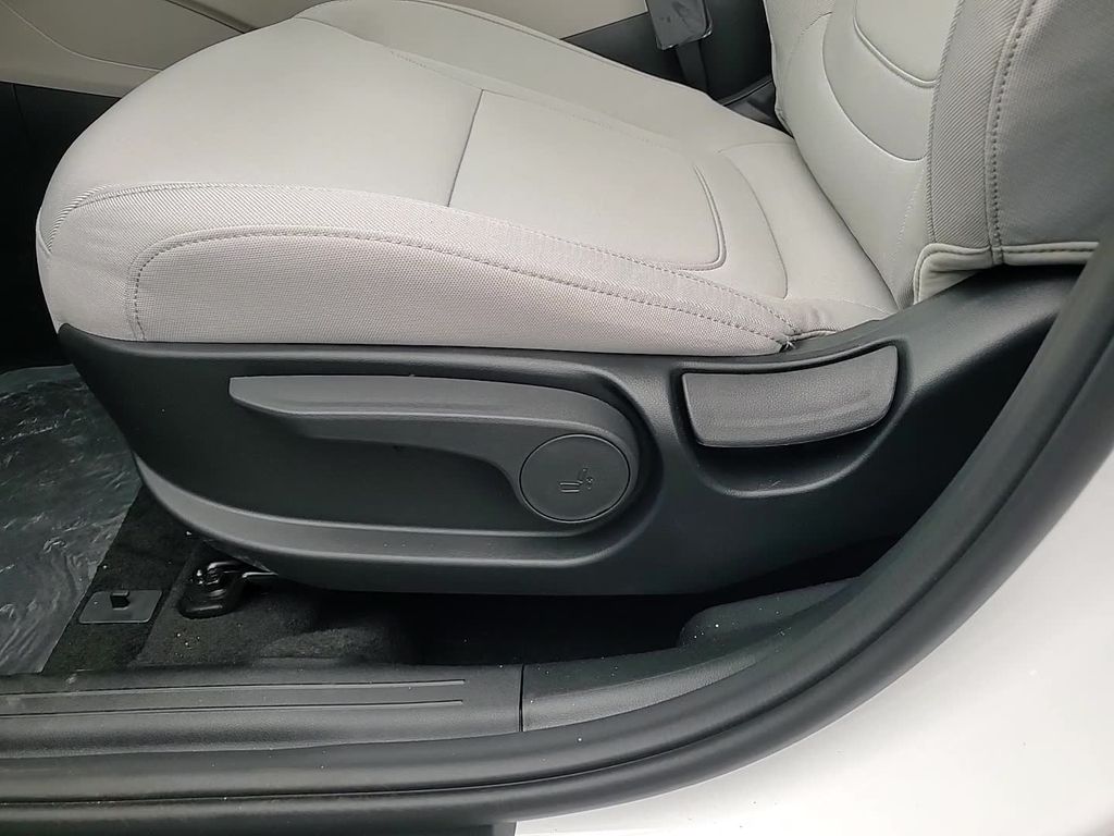 Vehicle image 23 of 23