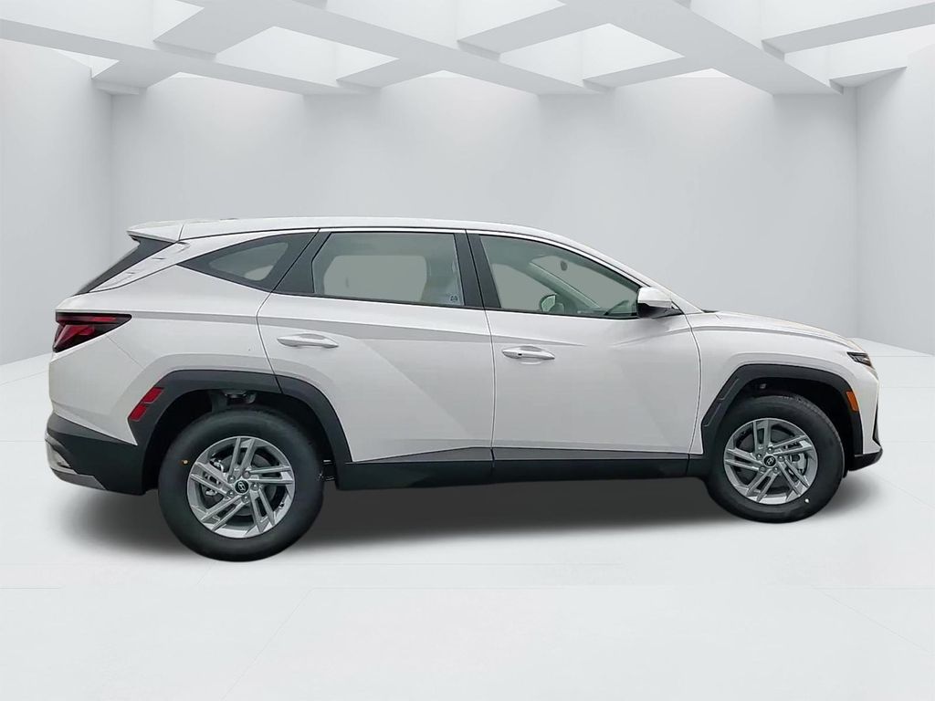 Vehicle image 6 of 23
