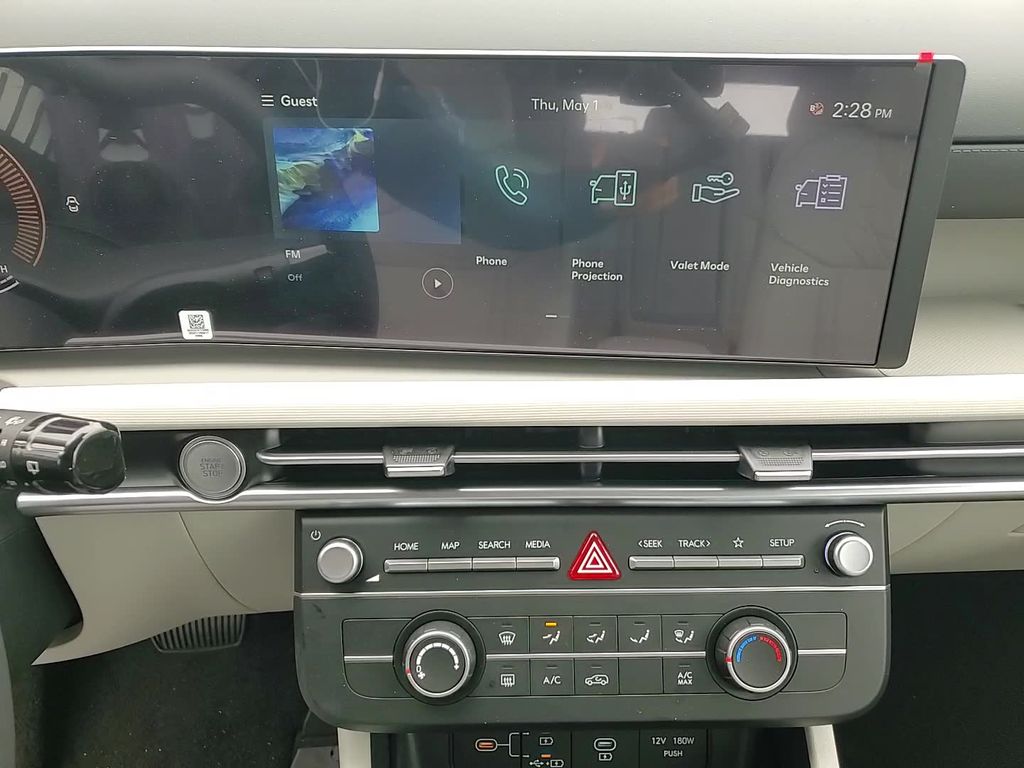 Vehicle image 16 of 23