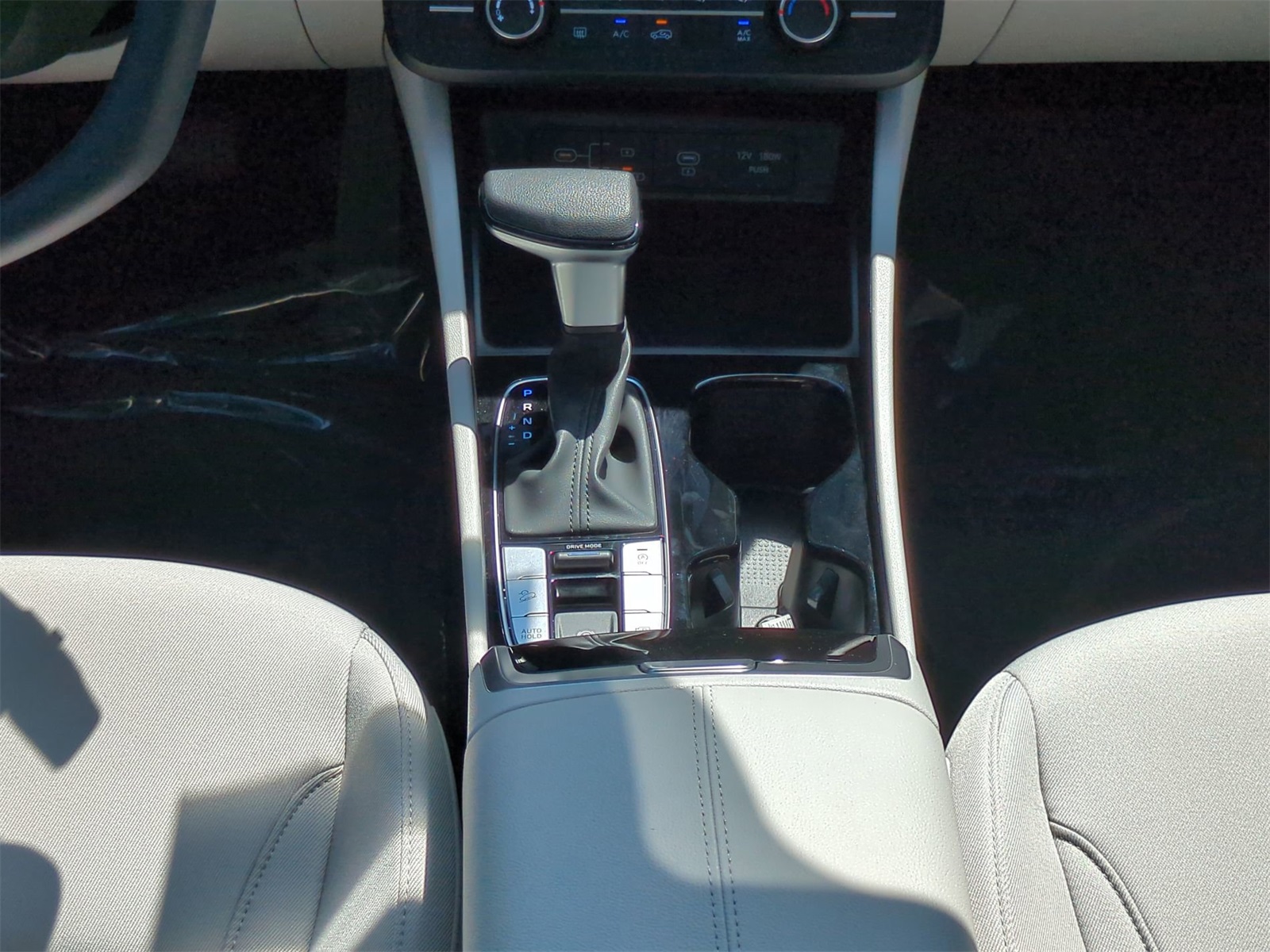 Vehicle image 25 of 38