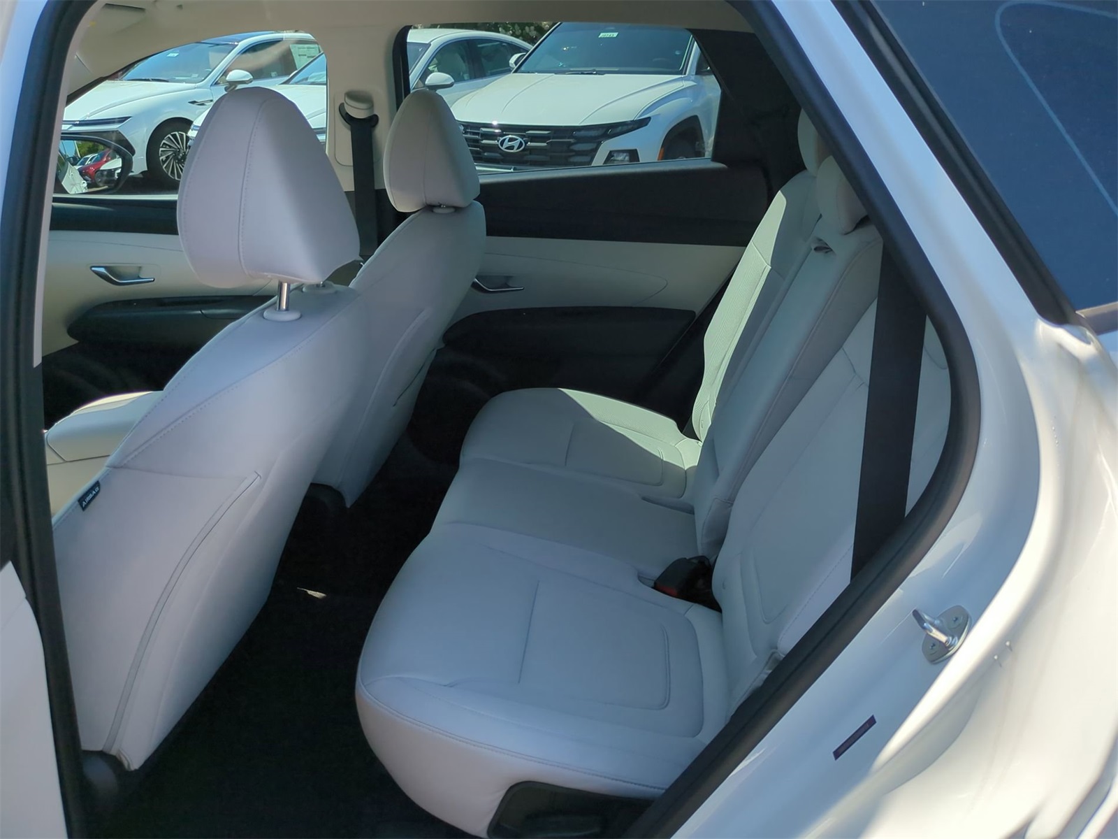 Vehicle image 20 of 38