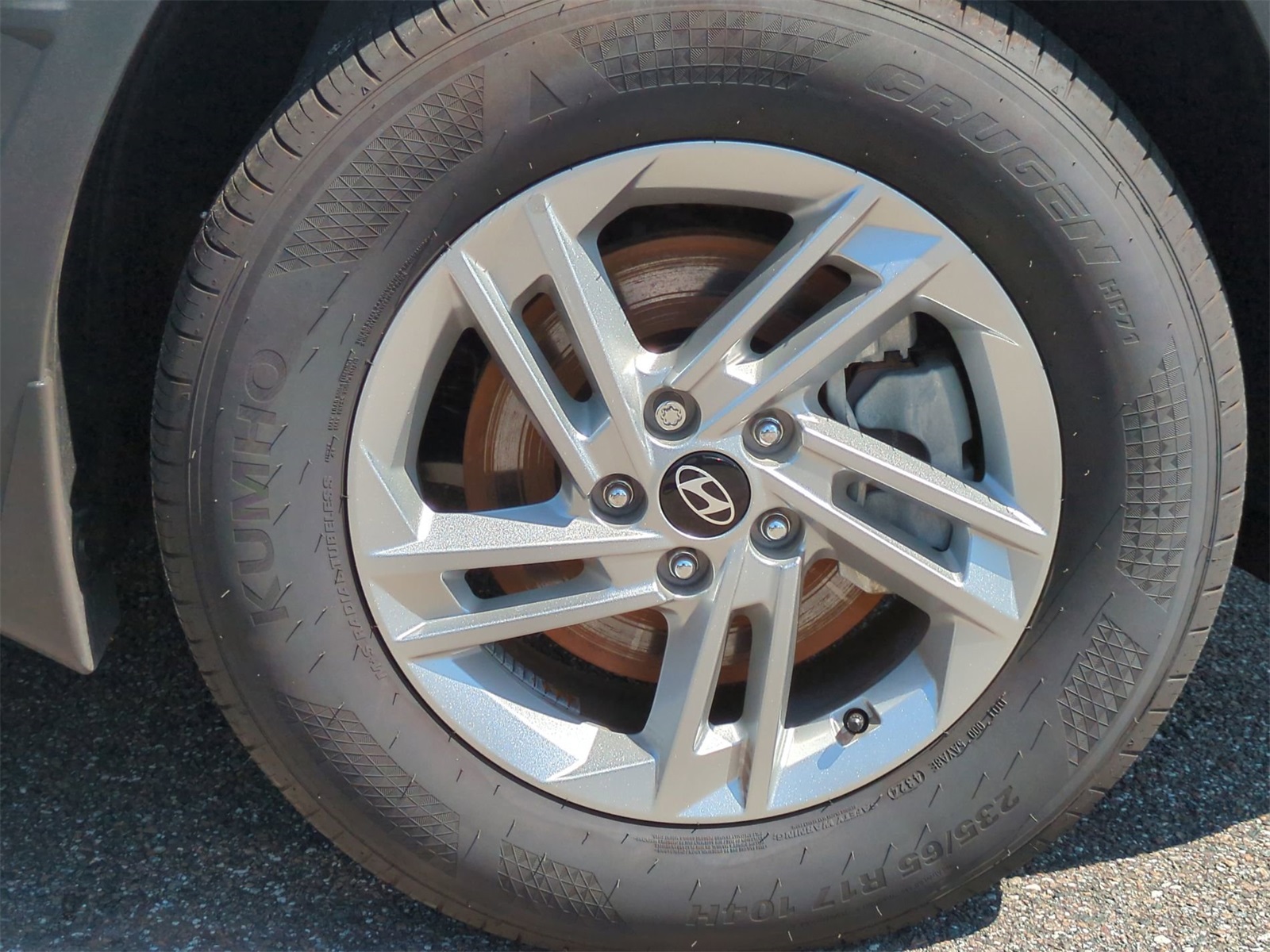 Vehicle image 18 of 38