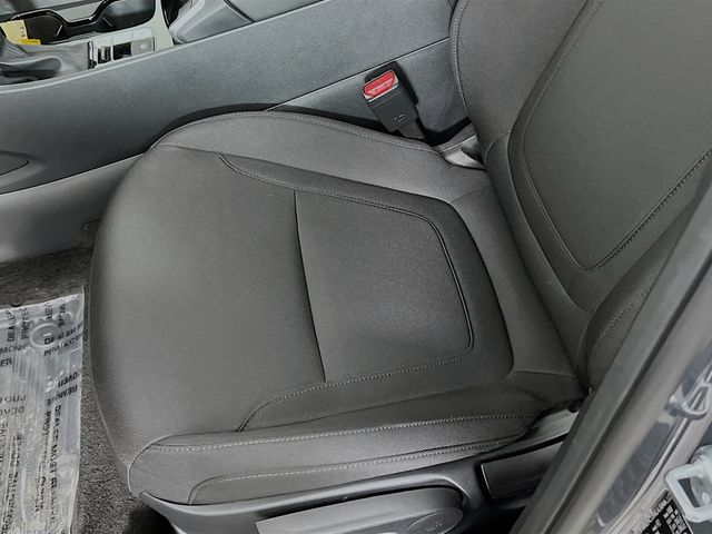 Vehicle image 17 of 24