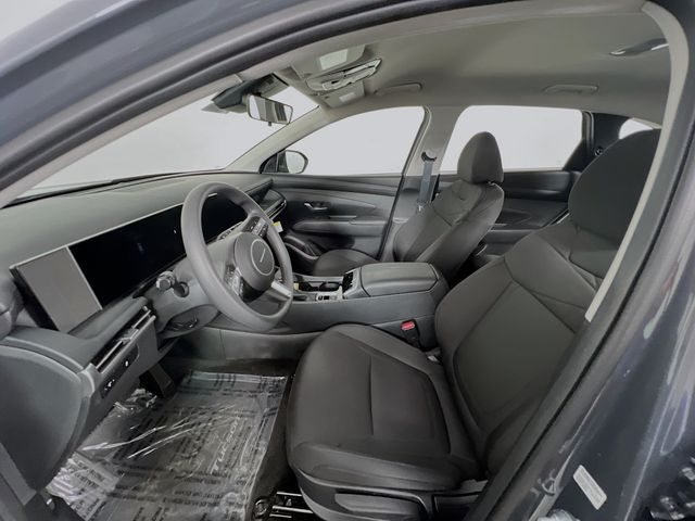 Vehicle image 18 of 24