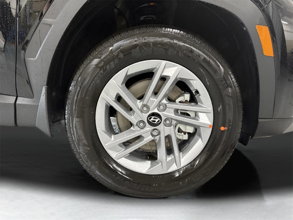 Vehicle image 11 of 25