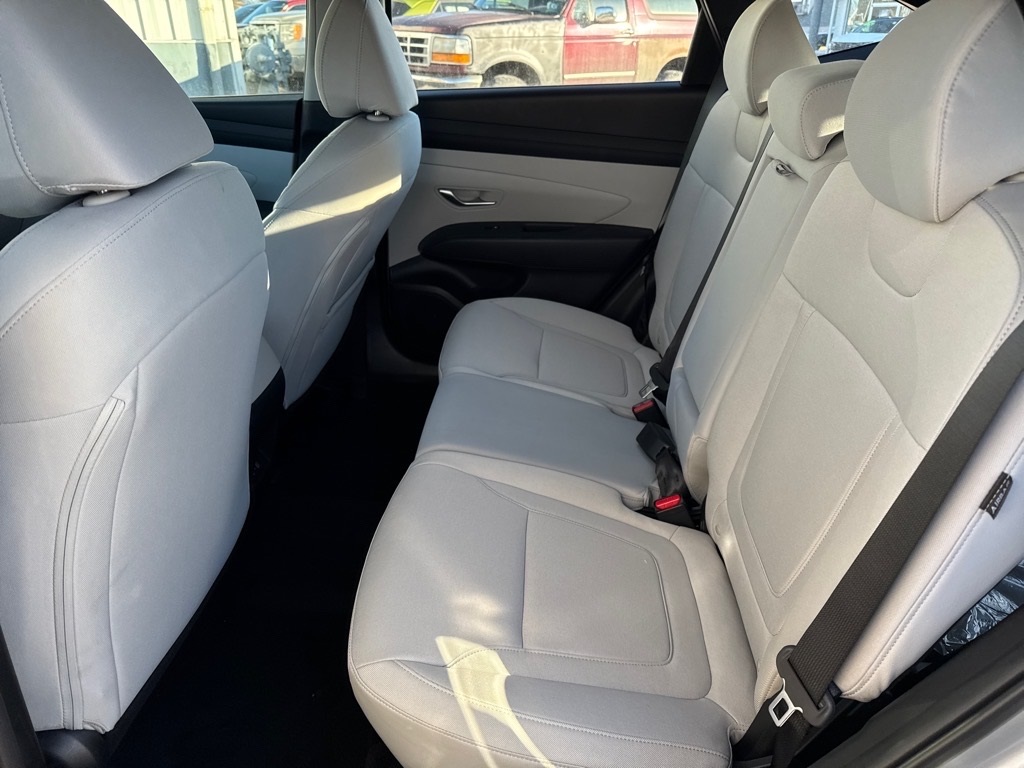 Vehicle image 5 of 12