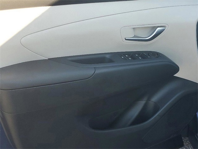 Vehicle image 15 of 36