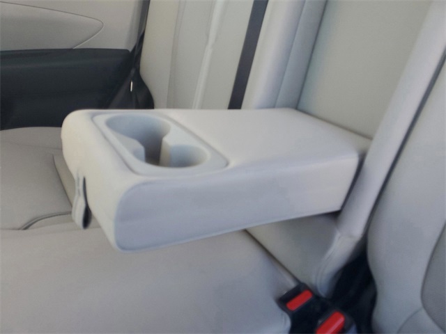 Vehicle image 13 of 36